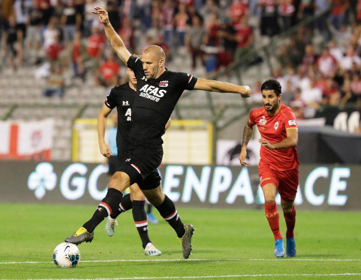 包含图卢兹遭遇人员伤病困扰，防守破绽暴露的词条