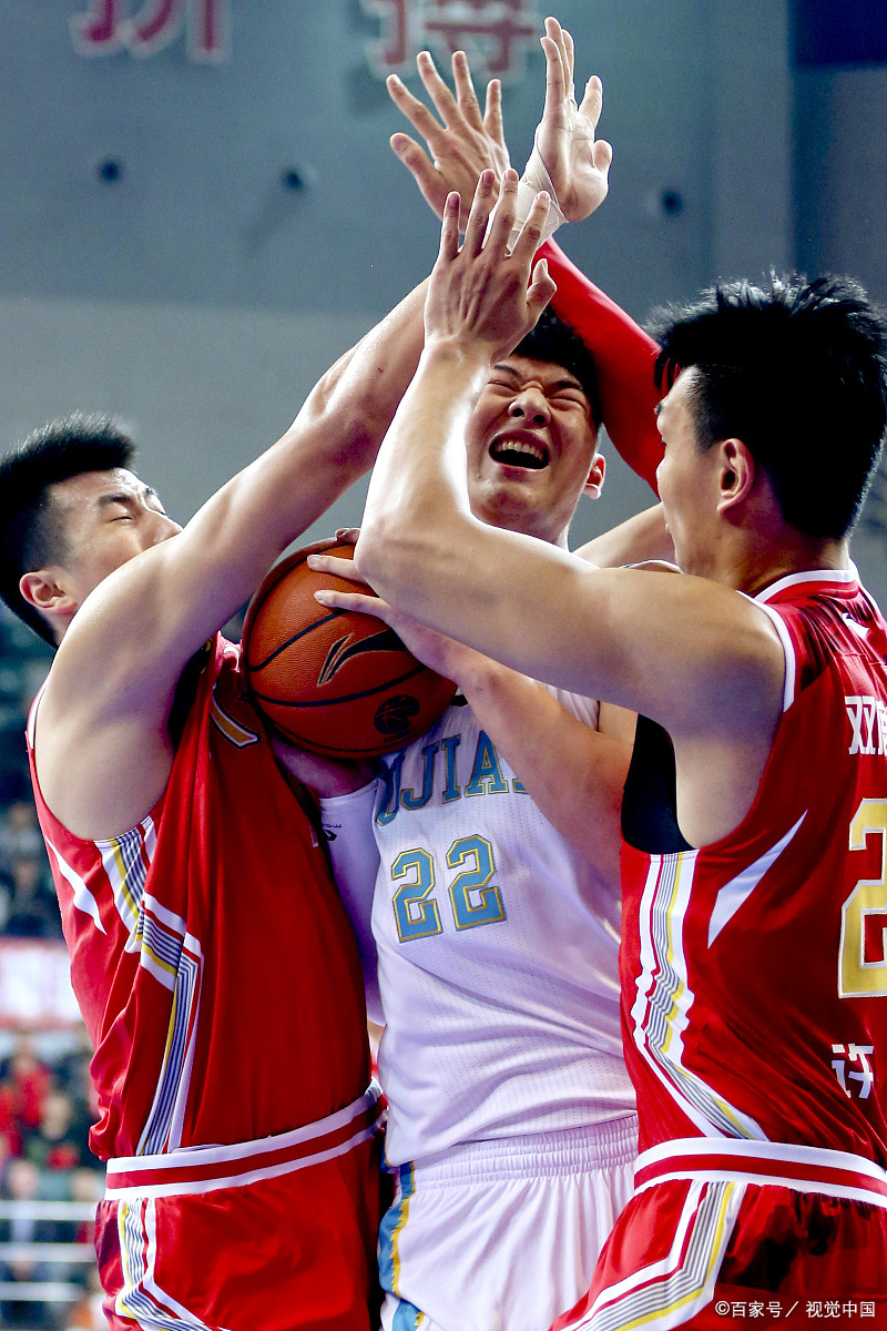 四川男篮遭遇两连败,士气受挫的简单介绍 四川男篮遭遇两连败,士气受挫的简单介绍