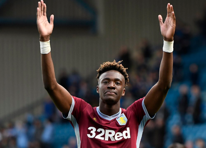 格拉纳达惨遭大败，降入降级区的简单介绍