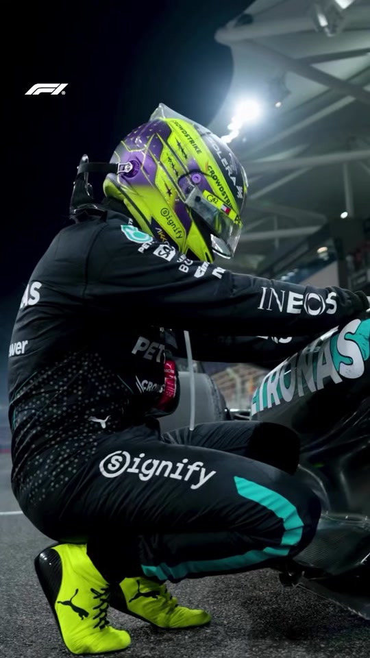 法拉利横扫梅赛德斯，汉密尔顿惊艳四座