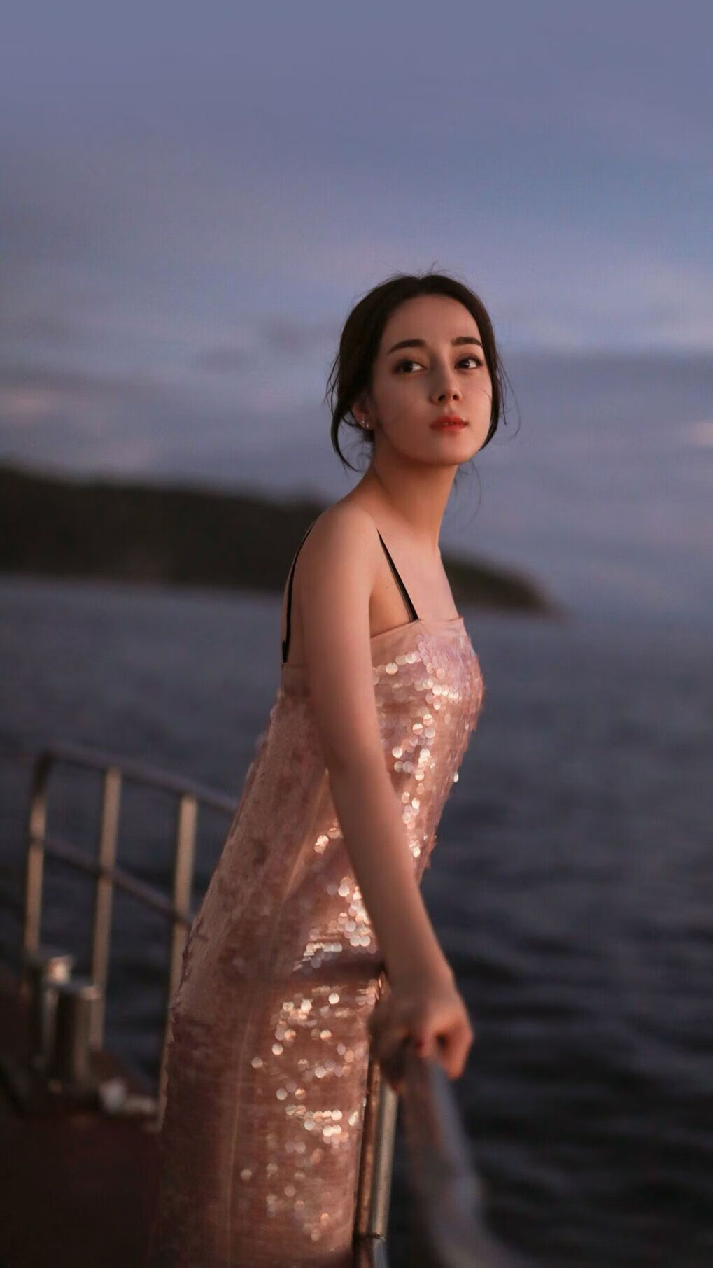 绿茵节奏论，维尼修斯的个人艺术与日本队的团队哲学