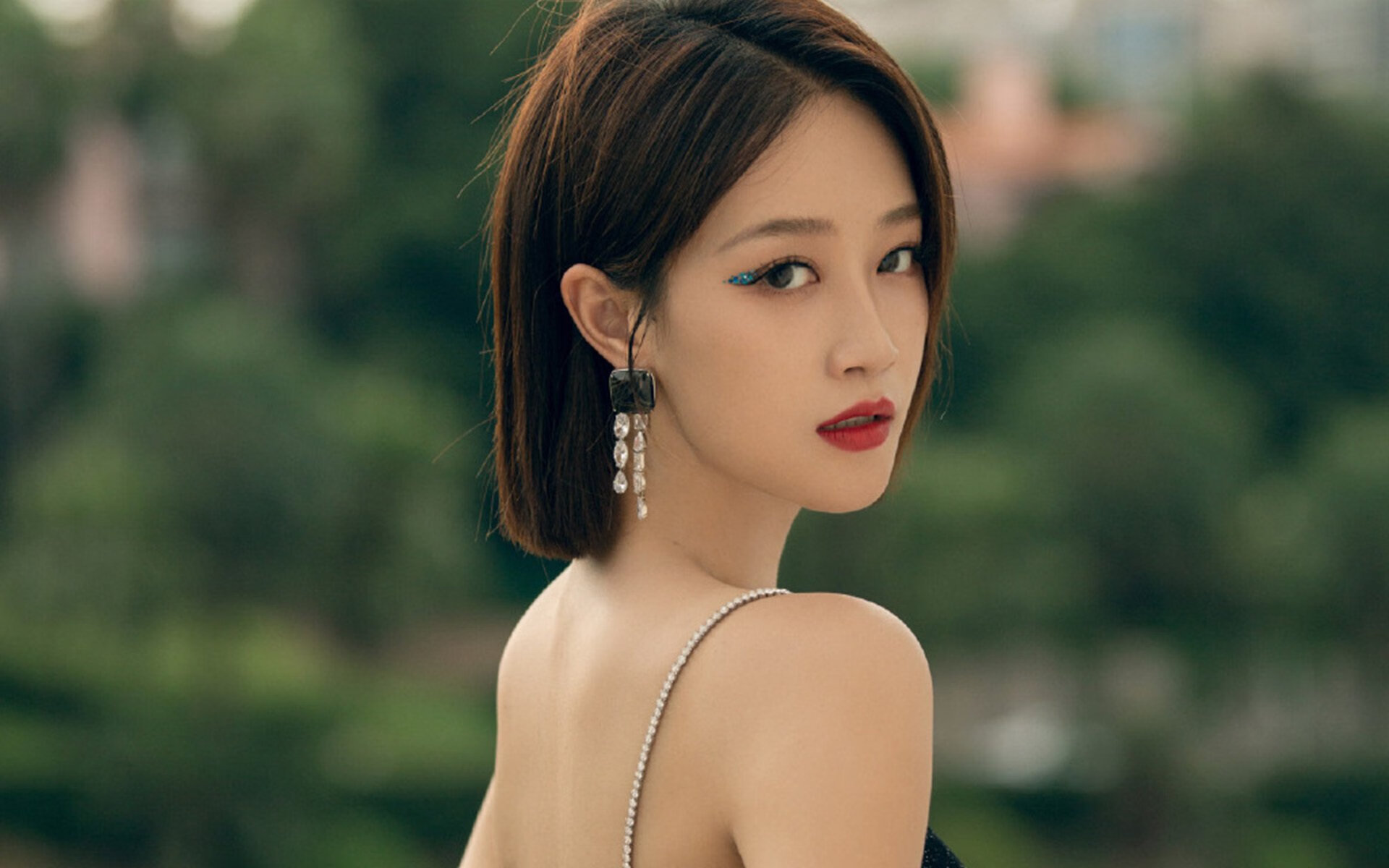 速度与风暴，F1新赛季冰火交响与吉林队逆袭之夜